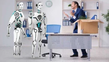 В Екатеринбурге стартовал четвертый этап "Битвы роботов", люди становятся излишним балластом