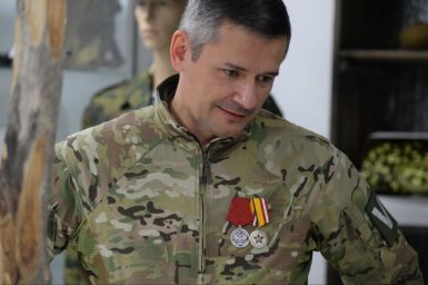 Центр патриотического воспитания получил артефакты с СВО от офицера Игоря Гончарова Центр патриотического воспитания получил артефакты с СВО от офицера Игоря Гончарова